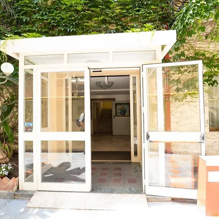 San Pietro Hotel 3*