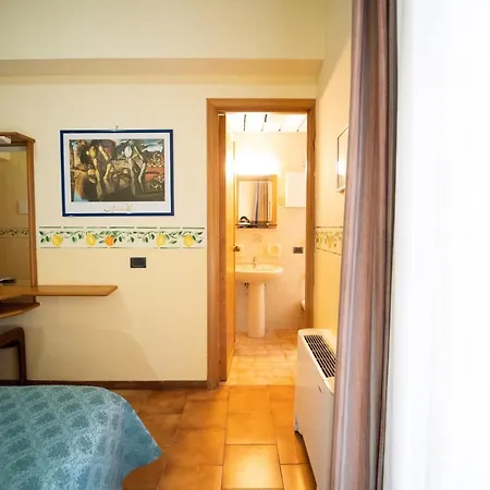 Hotel San Pietro Letojanni